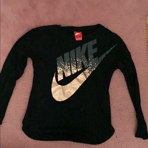 black nike long sleeve